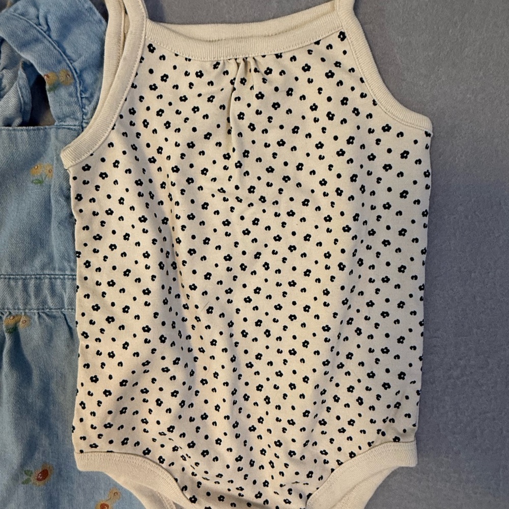 6-12 lot Cat & Jack White Baby Outfit - Picture 10 of 16